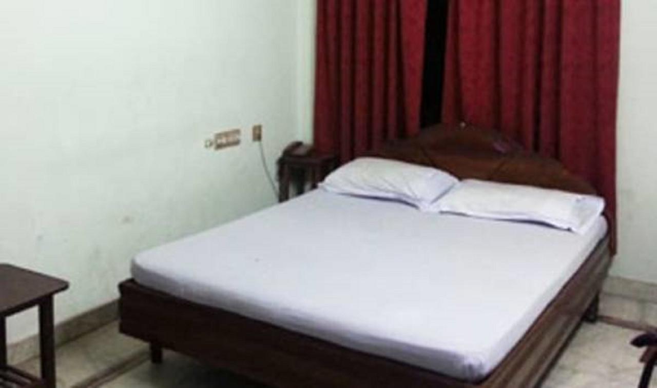 Hotel Boban Plaza 特里凡得琅 外观 照片